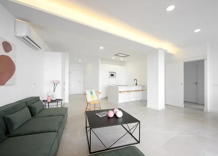 Luxury Oceanfront 3 Bedrooms & 2 Bath By 10Tosea