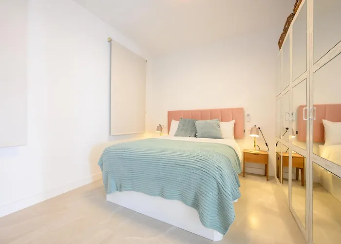 Luxury Oceanfront 3 Bedrooms & 2 Bath By 10Tosea